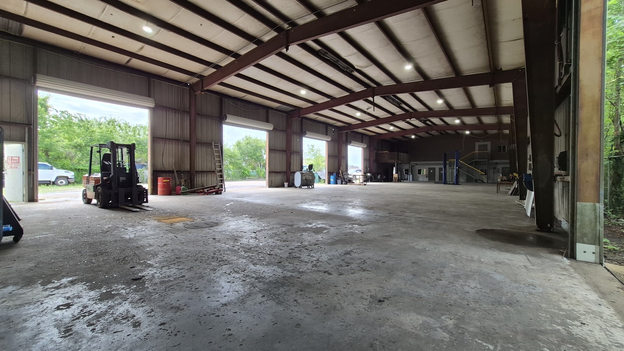 8315 B Industrial, Pearland, TX à louer Photo intérieure– Image 1 sur 8