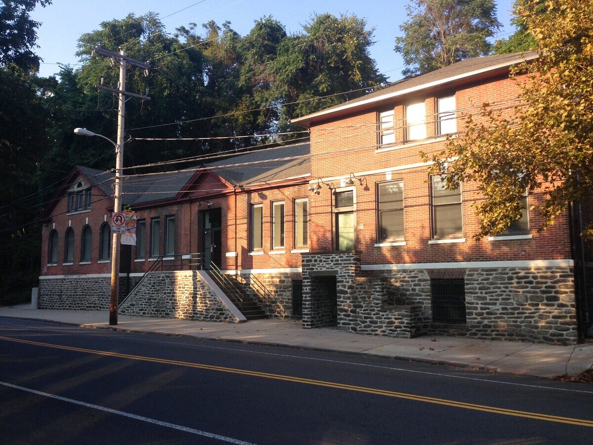 View Photo