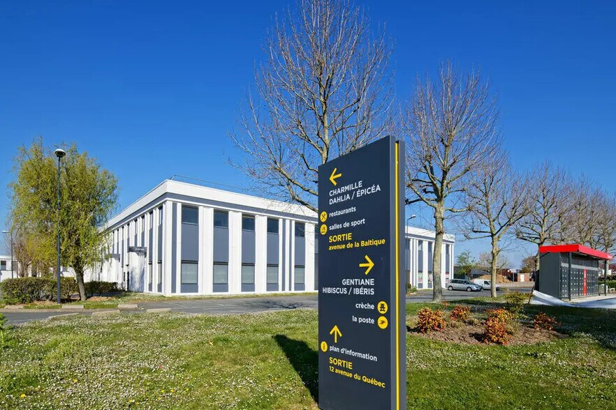 Local d’activités dans Villebon-sur-Yvette à louer - Photo de l’immeuble – Image 1 sur 6