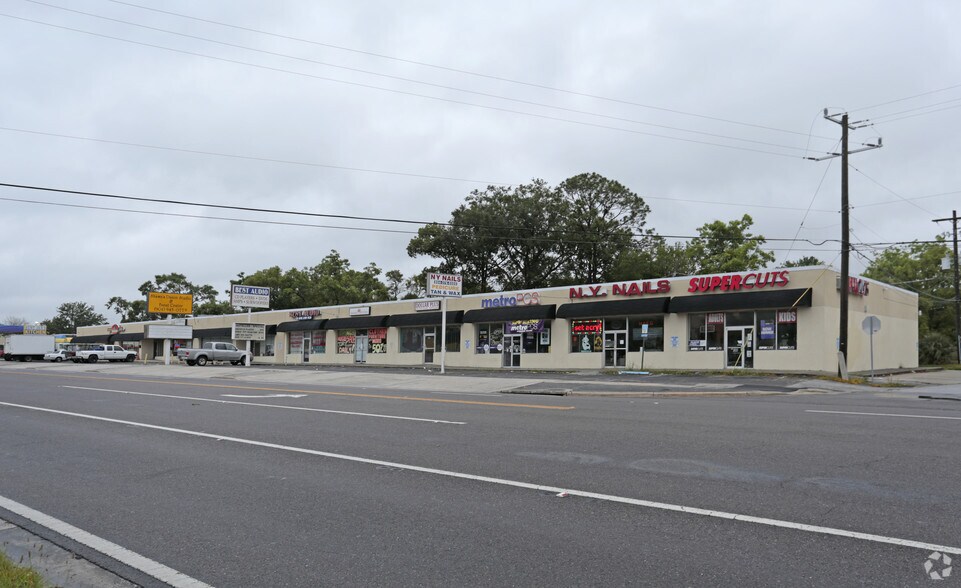 5033-5065 Normandy Blvd, Jacksonville, FL à louer - Photo de l’immeuble – Image 3 sur 3