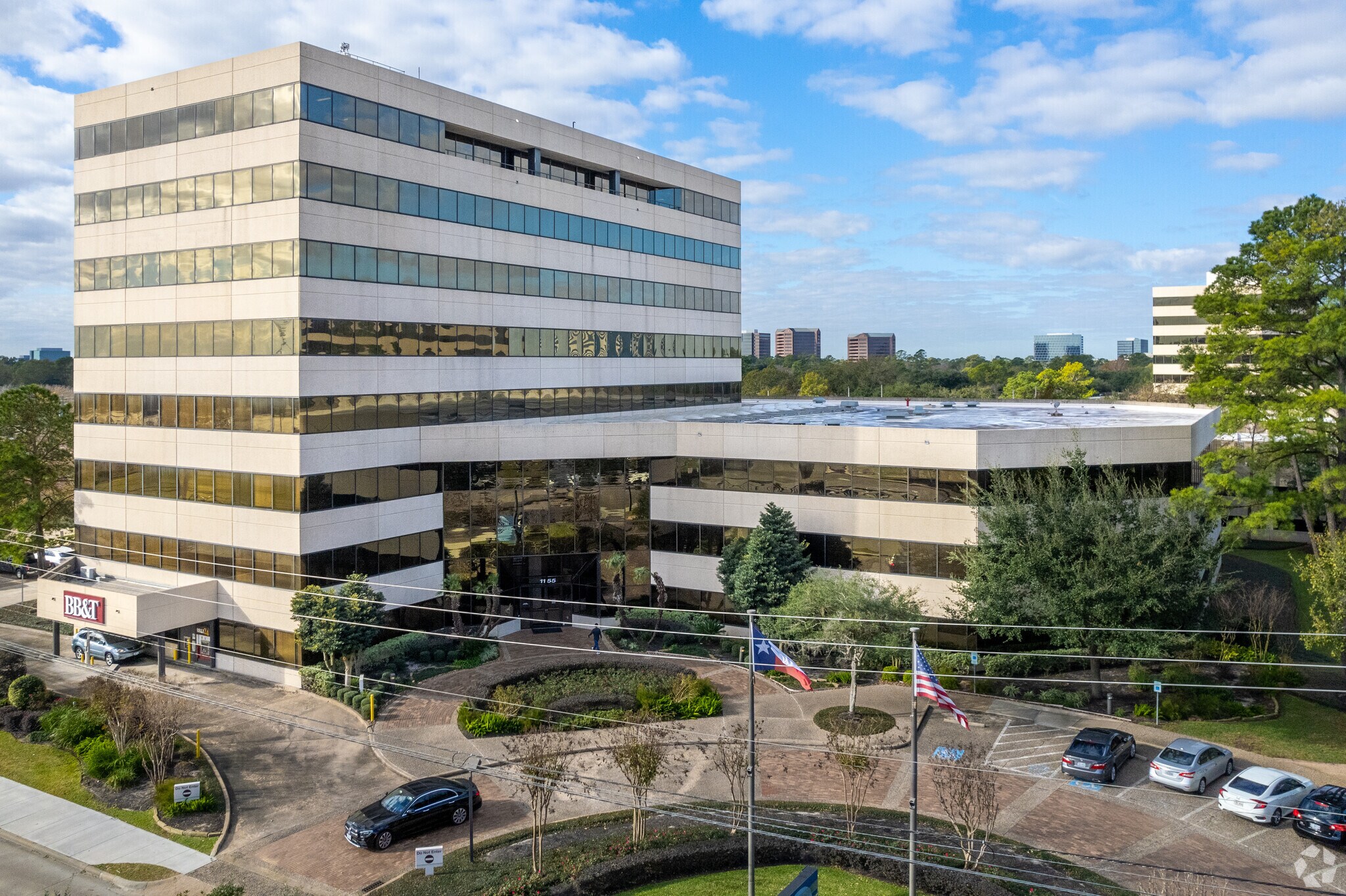 14701 St. Marys Ln, Houston, TX à louer Photo de l’immeuble– Image 1 sur 41