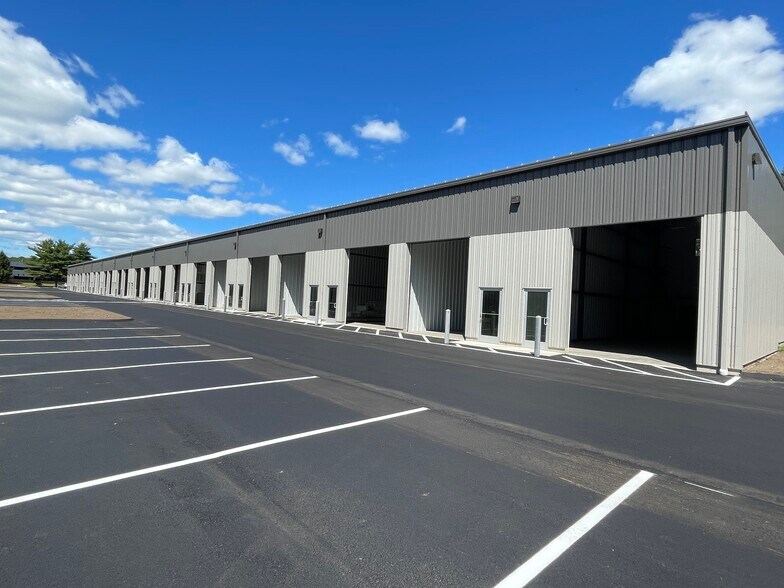100 South Satellite Road, South Windsor, CT à louer - Photo de l’immeuble – Image 2 sur 5
