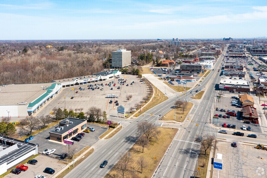 22890-23000 Michigan Ave, Dearborn, MI à louer - Aérien – Image 3 sur 6