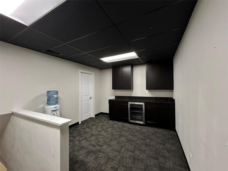 159 S Graham St, Stephenville, TX à louer - Photo de l’immeuble – Image 3 sur 9