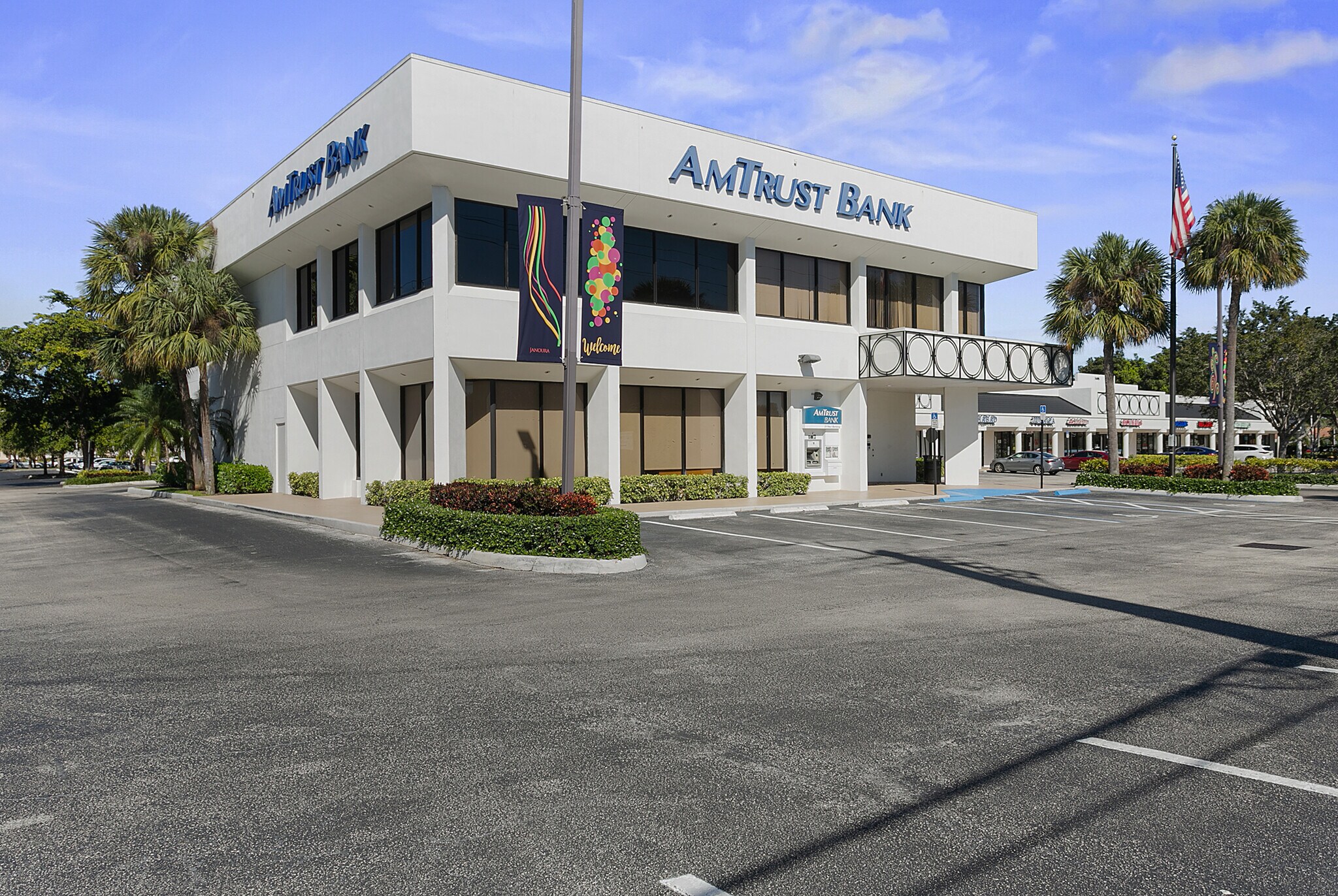 7495-7499 W Atlantic Ave, Delray Beach, FL à louer Photo de l’immeuble– Image 1 sur 6