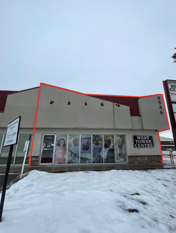 4946 53 Ave, Red Deer, AB à louer Photo de l’immeuble– Image 1 sur 5
