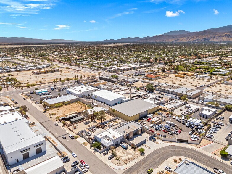 3455 N Indian Canyon Dr, Palm Springs, CA à vendre - Photo principale – Image 2 sur 4