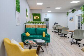 Plus de détails pour 642-660 SW Port St Lucie Blvd, Port Saint Lucie, FL - Coworking à louer