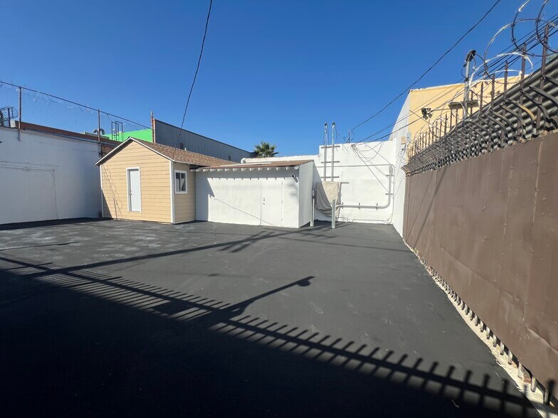 5725 Lankershim Blvd, North Hollywood, CA à vendre - Photo de l’immeuble – Image 3 sur 9