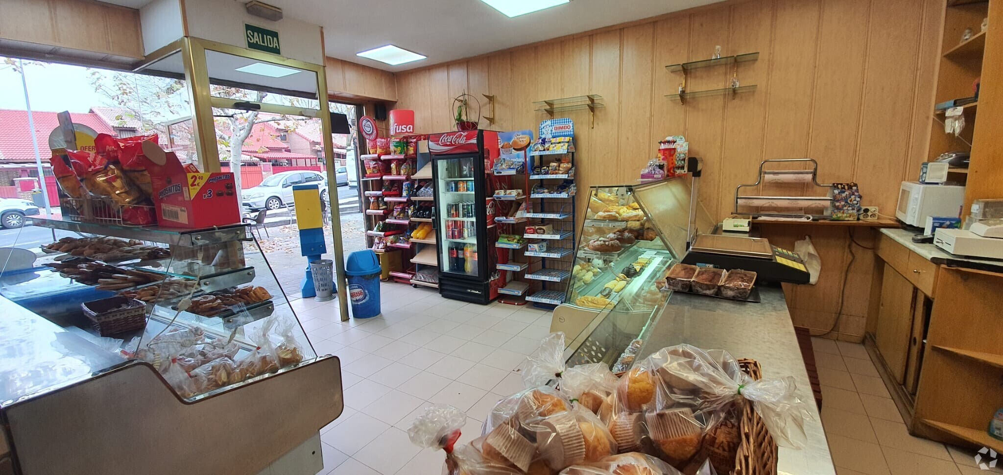 Local commercial dans Collado Villalba, Madrid à vendre Photo intérieure– Image 1 sur 2