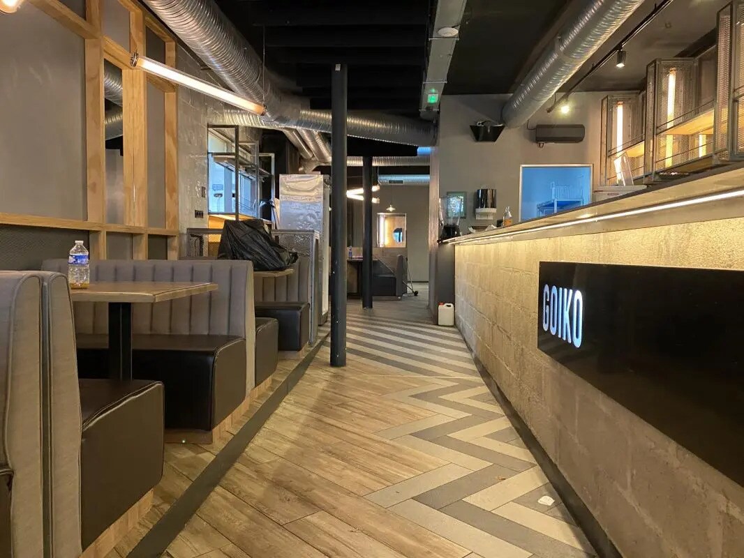 Local commercial dans Paris à louer Photo de l’immeuble– Image 1 sur 10