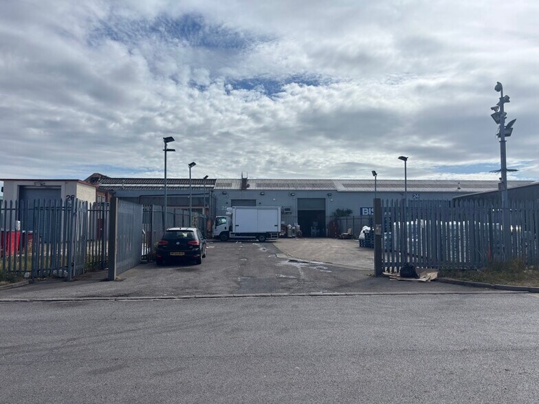 25 Unit, Caddington à louer - Photo de l’immeuble – Image 3 sur 8