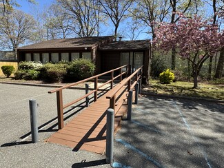 Plus de détails pour 43 Radio Ave, Miller Place, NY - Bureau/Médical à louer