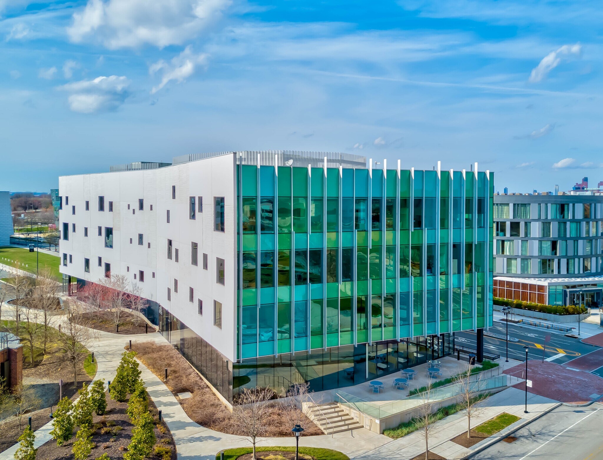 150 Rouse Blvd, Philadelphia, PA à louer Photo principale– Image 1 sur 11