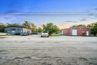 Plus de détails pour 2105 NE 2nd St, Mineral Wells, TX - Industriel/Logistique à vendre