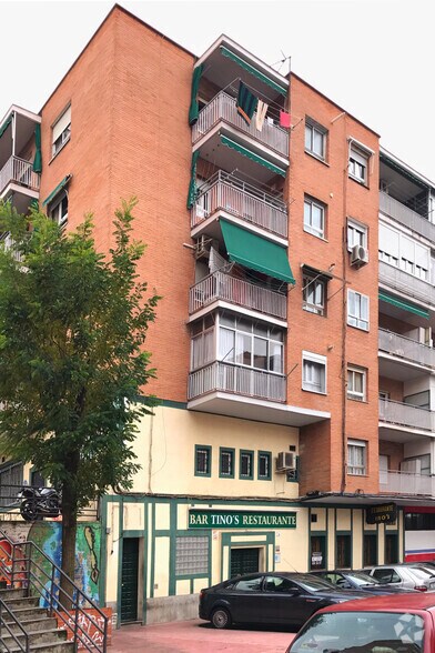 Immeuble residentiel dans Alcobendas, Madrid à vendre - Photo principale – Image 1 sur 2