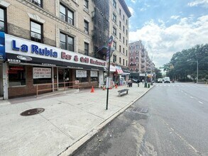 581 W 161st St, New York, NY à louer Photo de l’immeuble– Image 1 sur 7