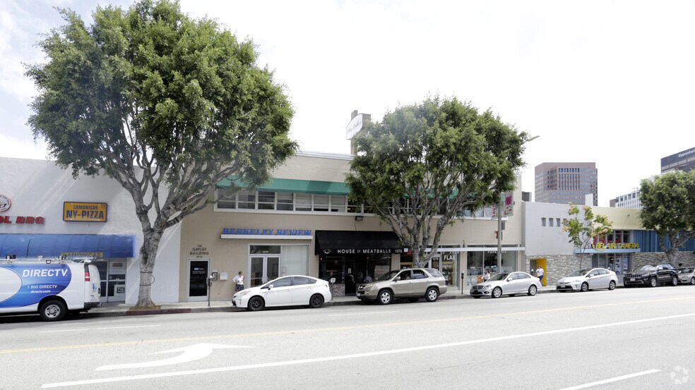 1072-1080 Gayley Ave, Los Angeles, CA à vendre - Photo de l’immeuble – Image 3 sur 3
