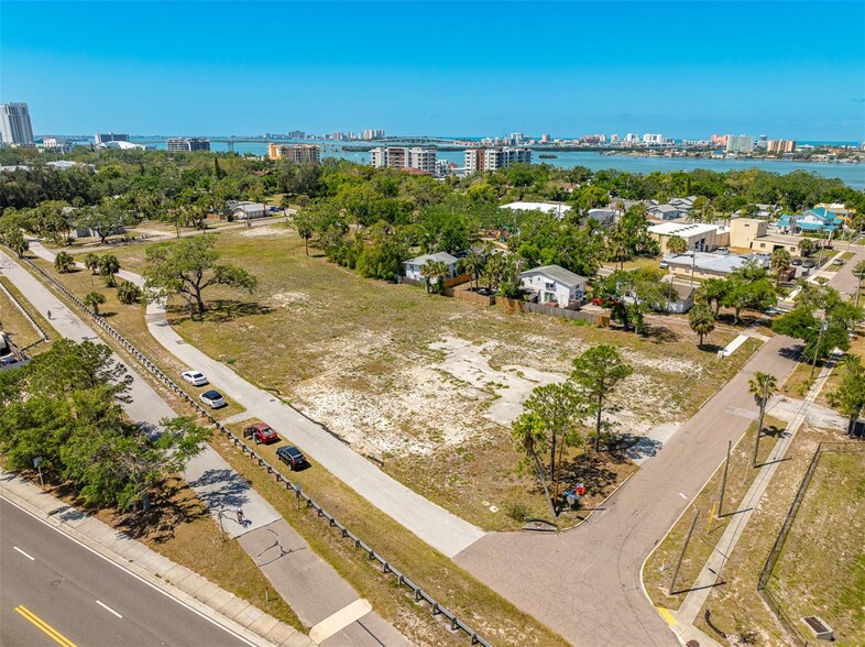 1101 N Garden Ave, Clearwater, FL à vendre - Photo de l’immeuble – Image 3 sur 31