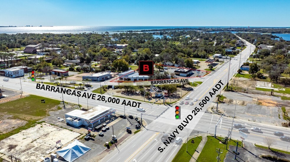 4151-4175 Barrancas Ave, Pensacola, FL à louer Photo de l’immeuble– Image 1 sur 6