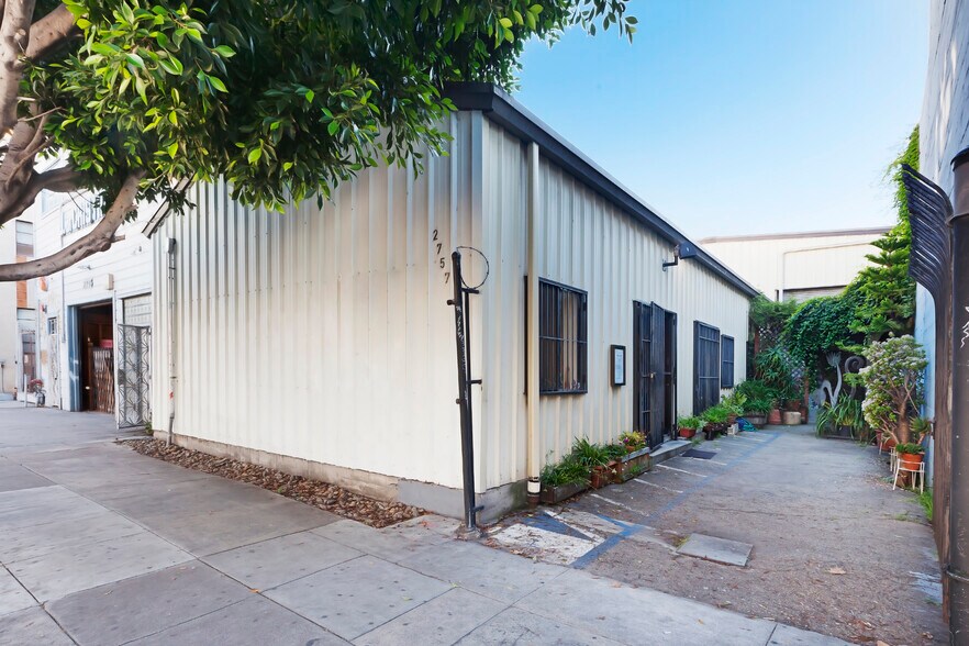 2757 16th St, San Francisco, CA à louer - Photo principale – Image 1 sur 77