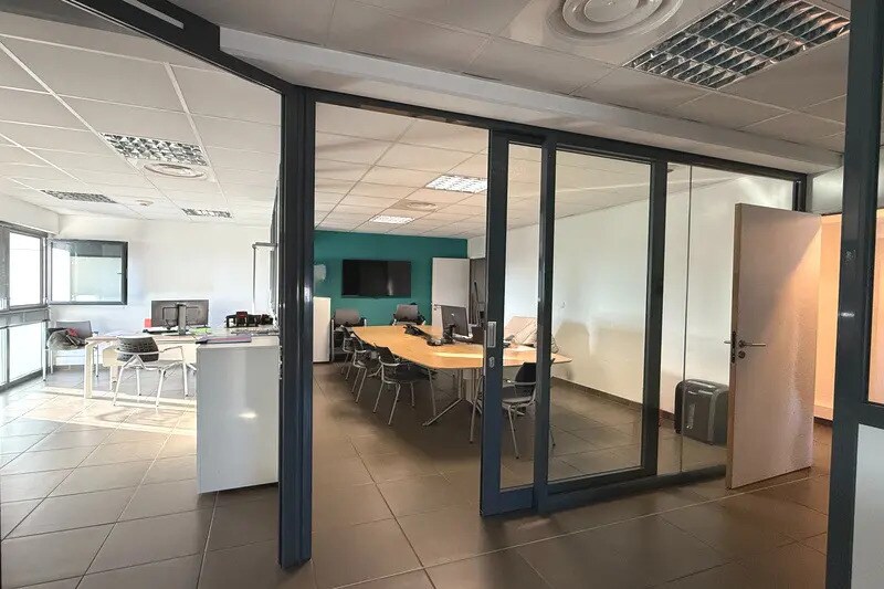 Bureau dans Pérols à louer - Photo de l’immeuble – Image 2 sur 7