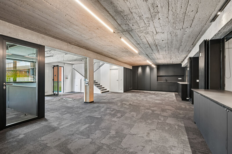 16 Rue Du Docteur Roux, Paris à vendre - Photo intérieure – Image 3 sur 14