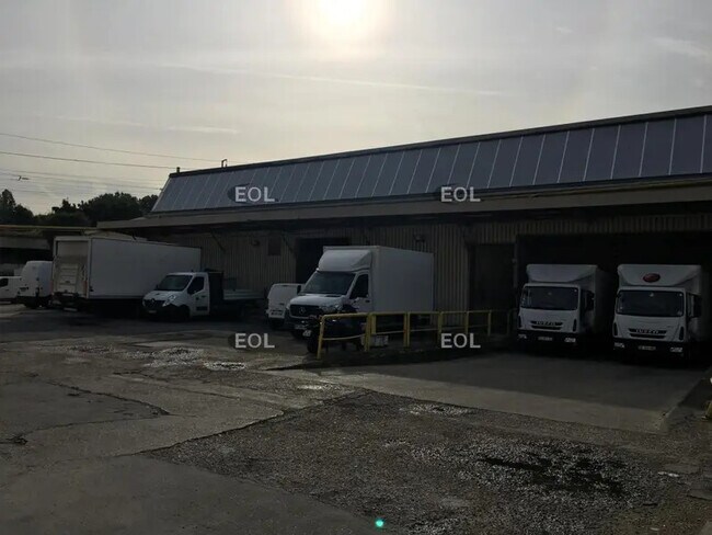 Plus de détails pour Industriel/Logistique à louer
