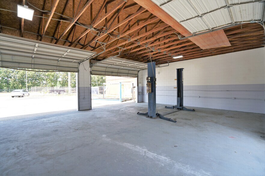 3220 Lake Alfred Rd, Winter Haven, FL à louer - Photo de l’immeuble – Image 3 sur 6