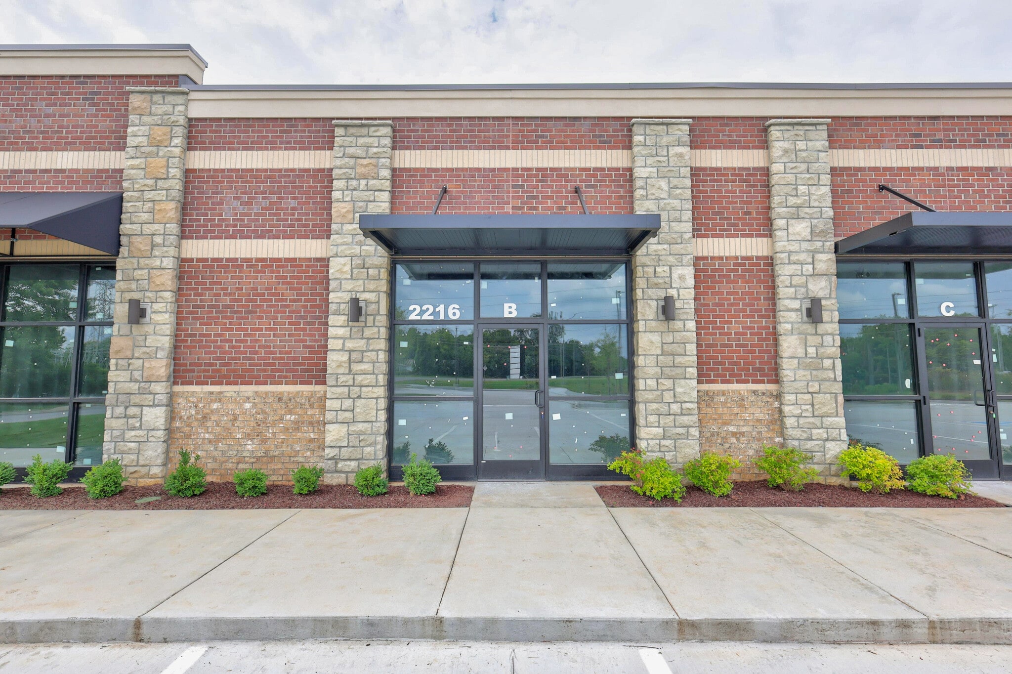 2216 Dr Martin Luther King Blvd, Murfreesboro, TN à louer Photo intérieure– Image 1 sur 3
