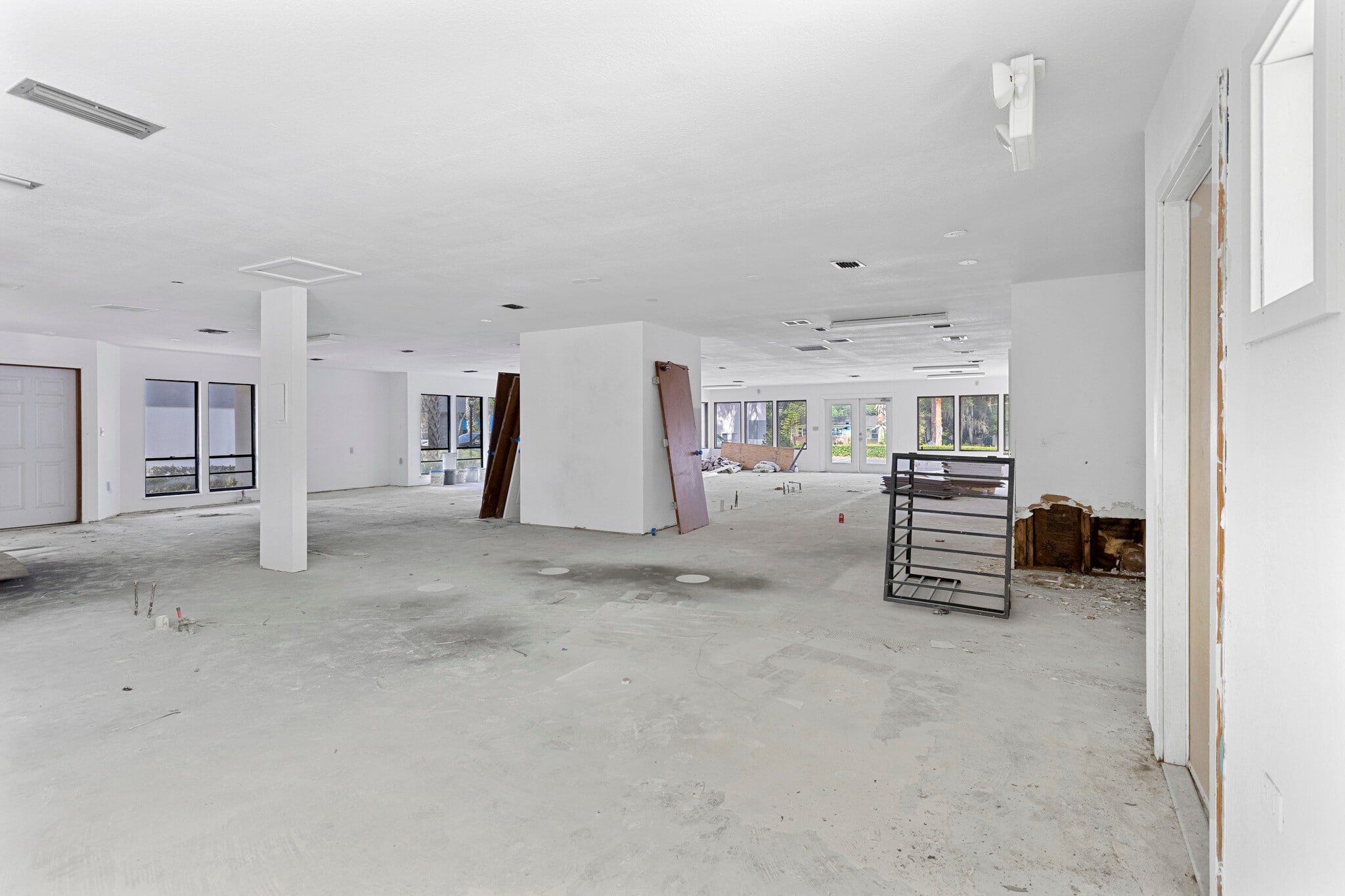679-697 Douglas Ave, Altamonte Springs, FL à louer Photo intérieure– Image 1 sur 3