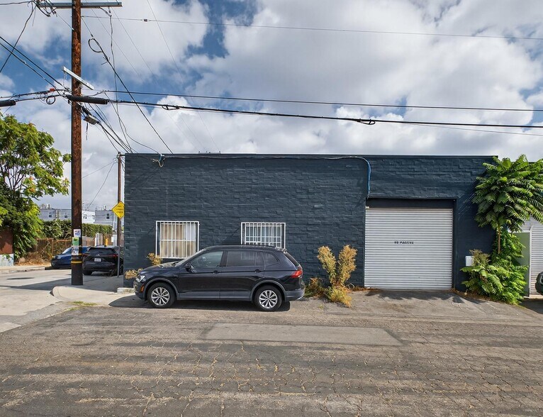 2900 Denby Avenue Ave, Los Angeles, CA à louer - Photo de l’immeuble – Image 3 sur 5