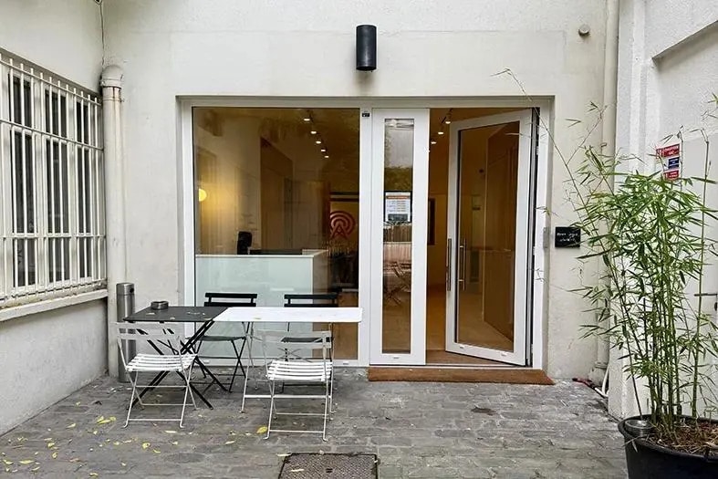 Bureau dans Boulogne-Billancourt à vendre - Photo de l’immeuble – Image 1 sur 4