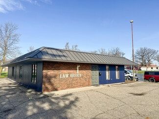 Plus de détails pour 511 N Wayne St, Angola, IN - Bureau à vendre