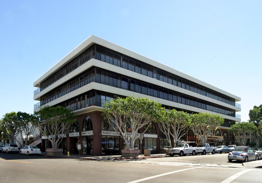 7979 Ivanhoe Ave, La Jolla, CA à louer - Photo de l’immeuble – Image 2 sur 19