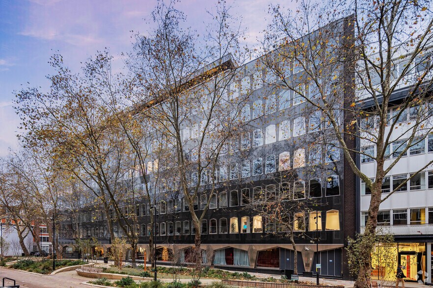 19-30 Alfred Pl, Londres à louer - Photo de l’immeuble – Image 3 sur 12