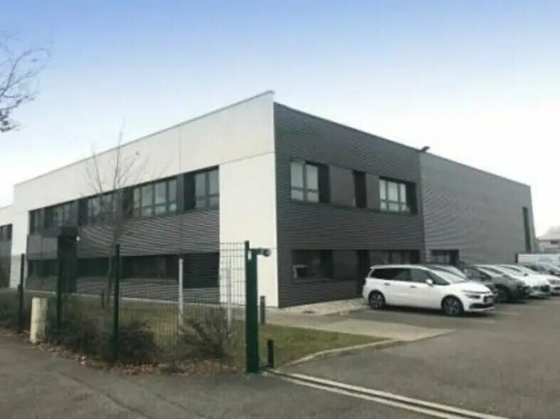3 Rue Paul Rieupeyroux, Saint-Priest à louer - Photo de l’immeuble – Image 1 sur 6