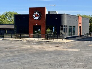 Plus de détails pour 6390 E Riverside Blvd, Loves Park, IL - Local commercial à louer