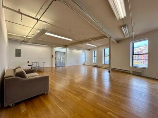 Plus de détails pour 435 S 5th St, Brooklyn, NY - Bureau à louer