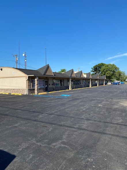 5957-5991 Mccasland Ave, Portage, IN à louer - Photo de l’immeuble – Image 1 sur 4