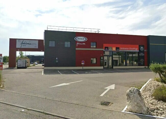 Plus de détails pour Bureau à louer