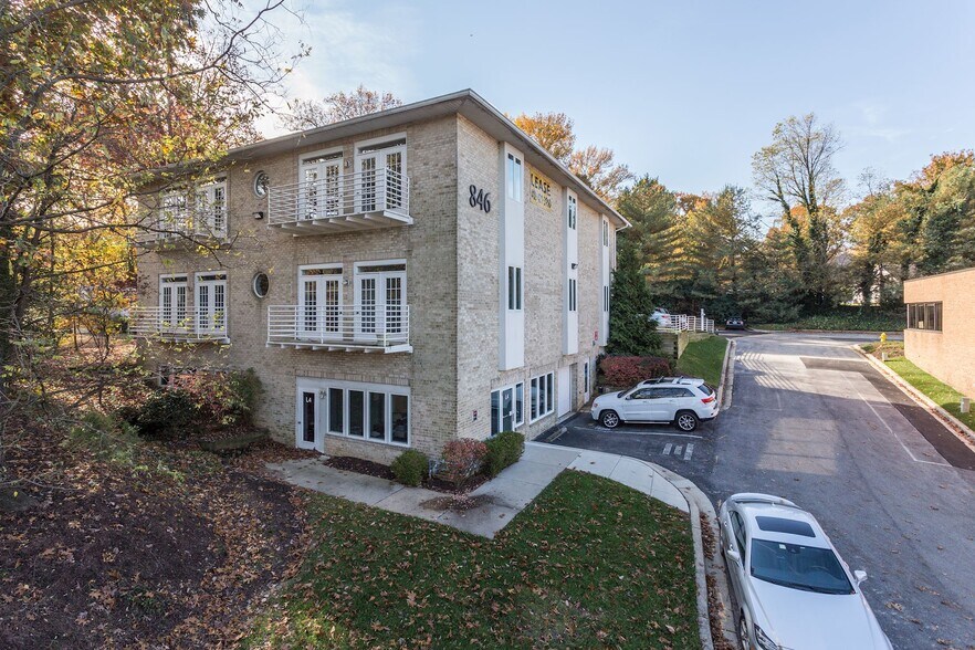 846 Ritchie Hwy, Severna Park, MD à louer - Photo de l’immeuble – Image 3 sur 3