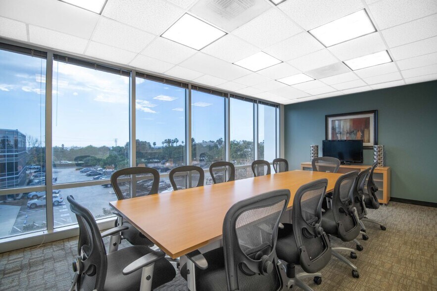 501 W Broadway, San Diego, CA à louer - Photo intérieure – Image 1 sur 14