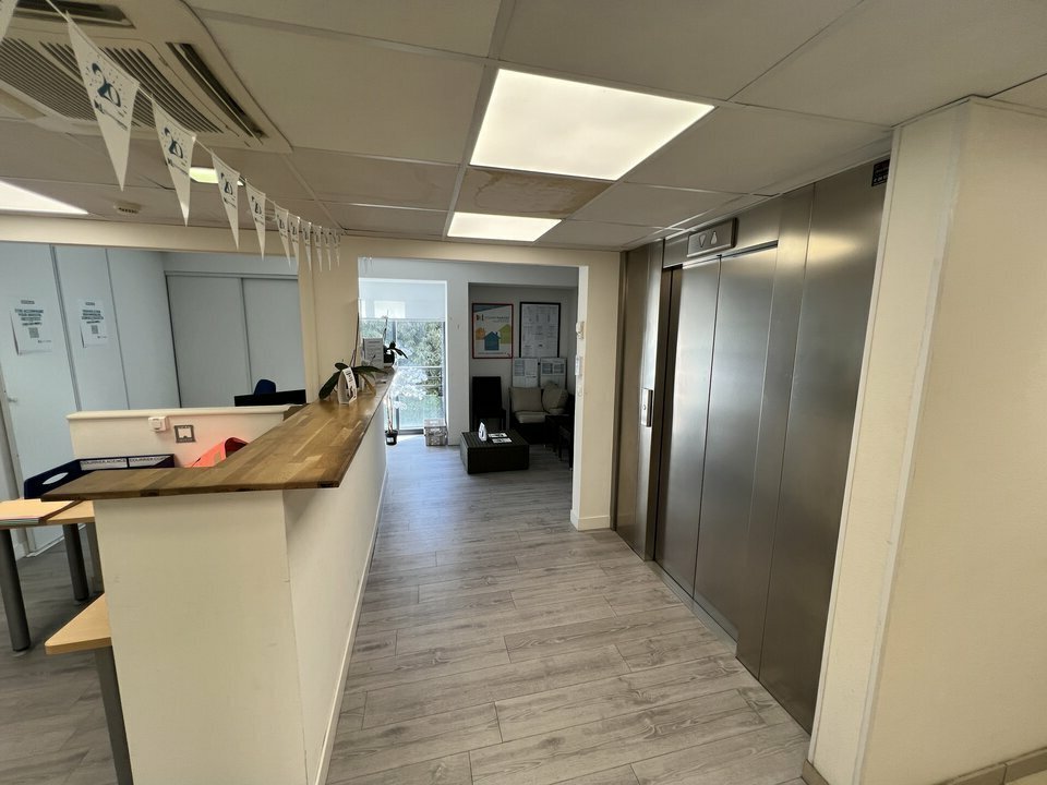 15 Avenue Robert Soleau, Antibes à louer Photo intérieure– Image 1 sur 8