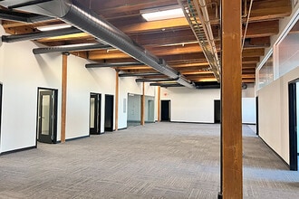 1-86 High St, North Andover, MA à louer Photo intérieure– Image 2 sur 7