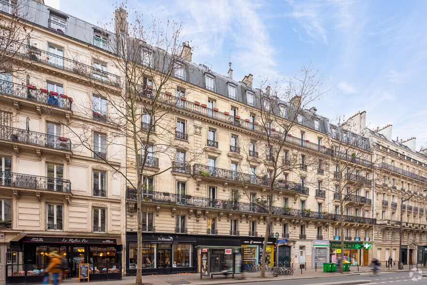 Local commercial dans Paris à louer - Photo de l’immeuble – Image 2 sur 3