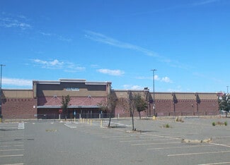 Plus de détails pour 8400 Edgewater Dr, Oakland, CA - Local commercial à vendre