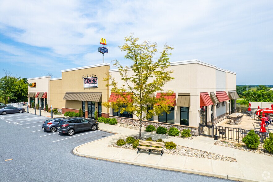 2201 Strickler Rd, Manheim, PA à louer - Photo de l’immeuble – Image 2 sur 6