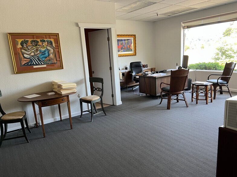 980 Magnolia Ave, Larkspur, CA à louer - Photo de l’immeuble – Image 3 sur 11
