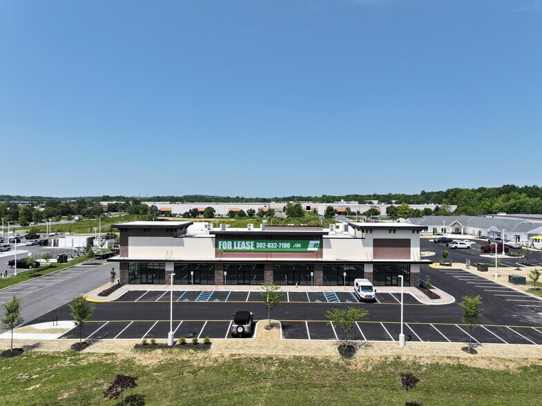 130 Corporate Blvd, Newark, DE à louer - Photo de l’immeuble – Image 2 sur 9